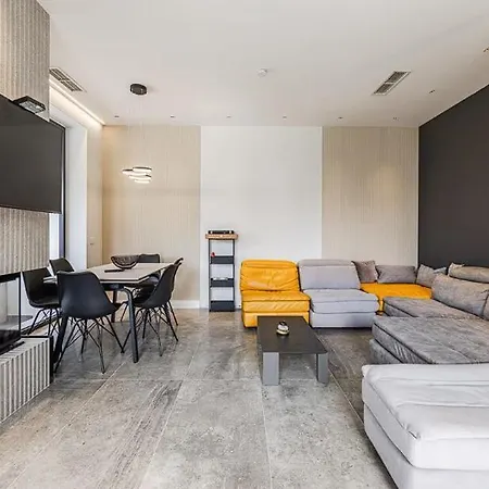 Casa de hóspedes Discover An Exclusive Seaside Retreat ! Plazhi San Pietro